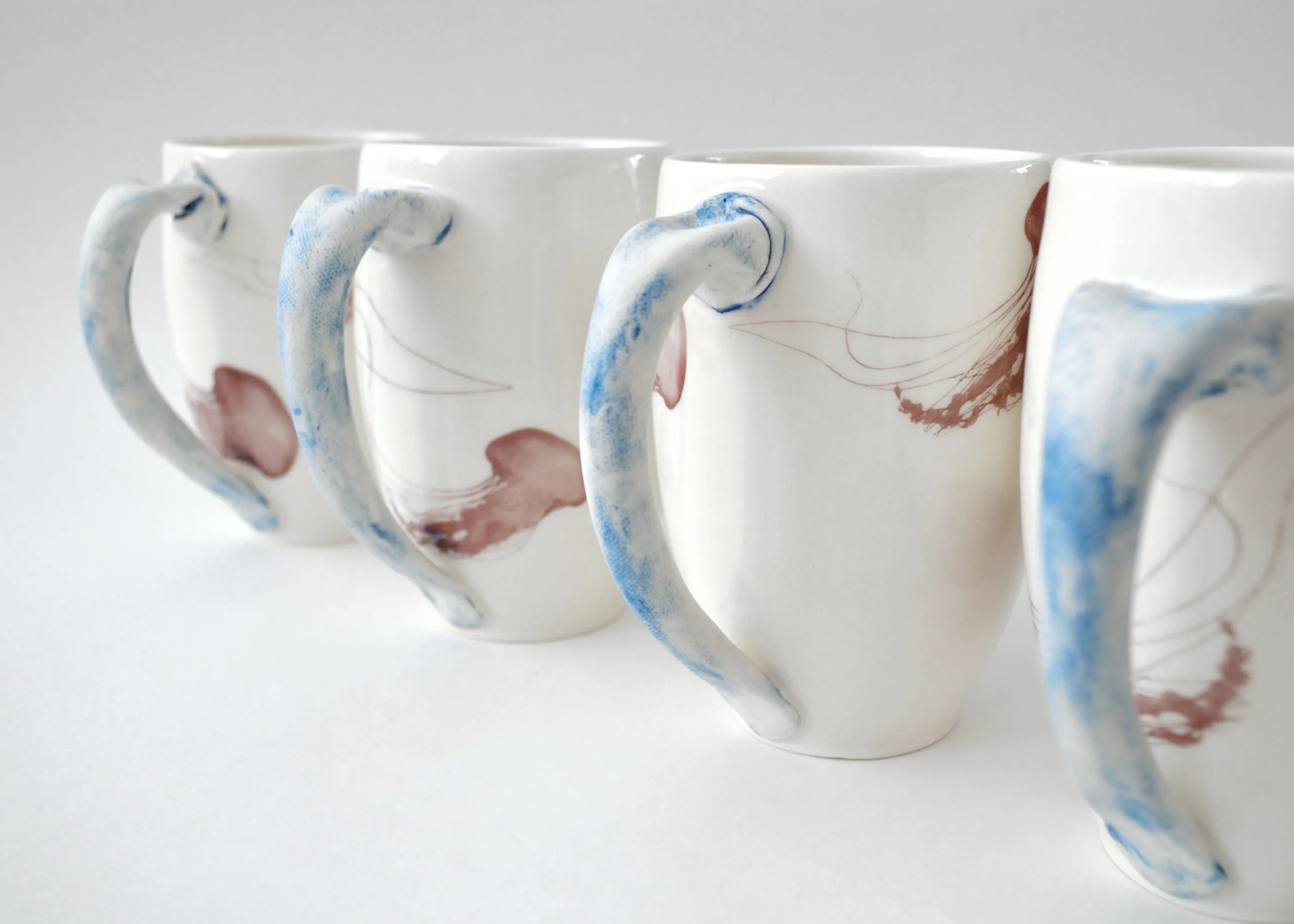 01-M Jellyfish Rounded Mug