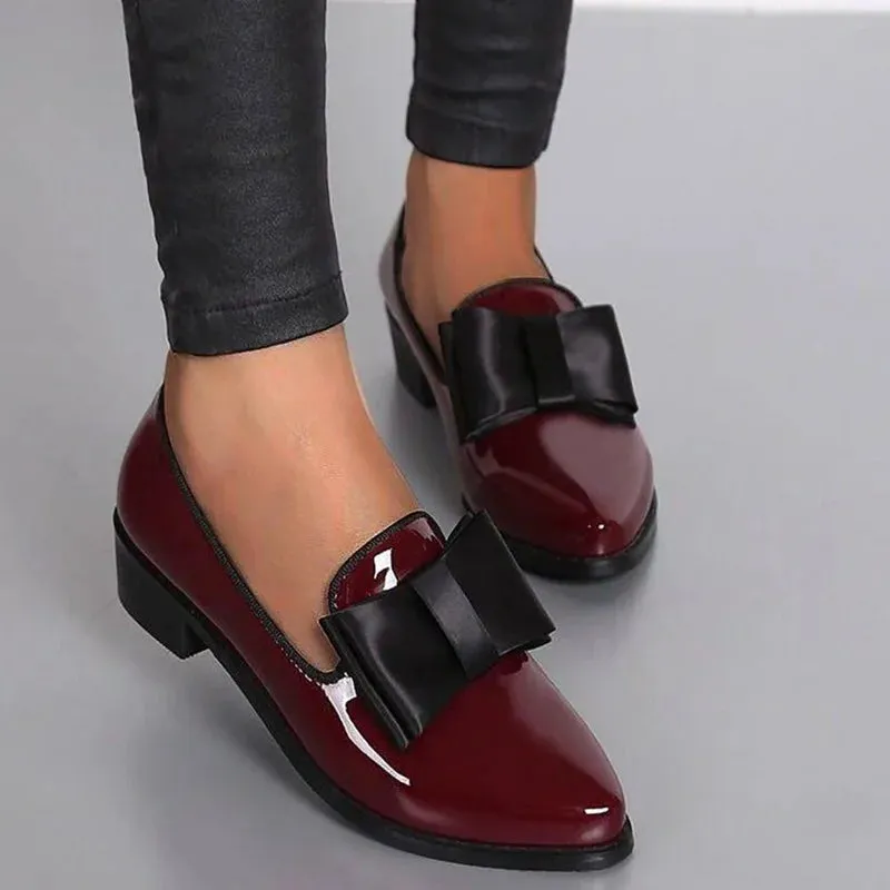 2023 New Women's Loafers Bow Decor Pointed Toe Flat Shoes for Women Patent Leather Shallow Mouth Commuter Casual Shoes for Women