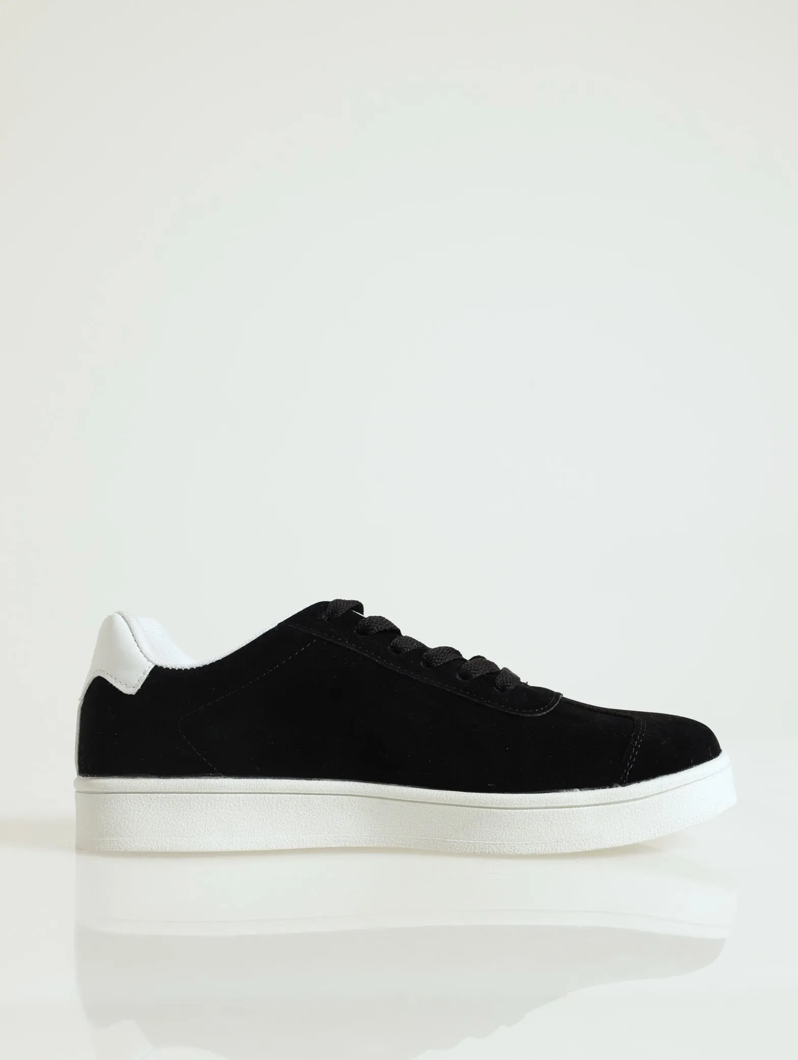 Basic Lace Up Sneaker - Black