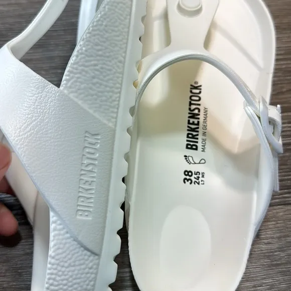 Birkenstock sandals woman’s size 38