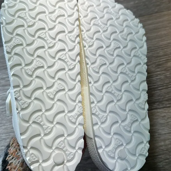 Birkenstock sandals woman’s size 38