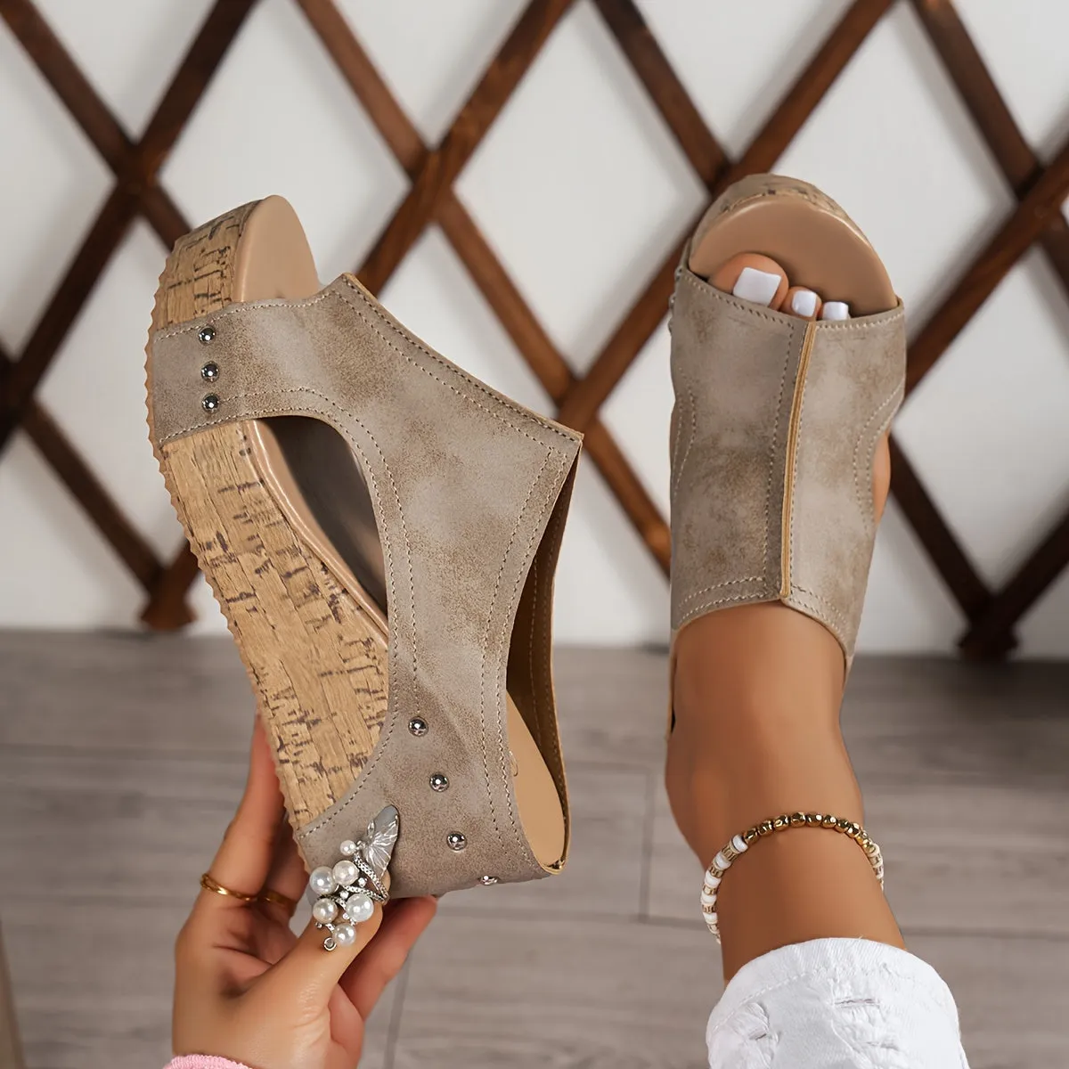 Debbie - Casual leather orthopedic sandals
