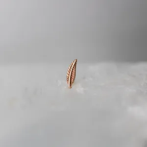 Elongated Leaf Threadless End