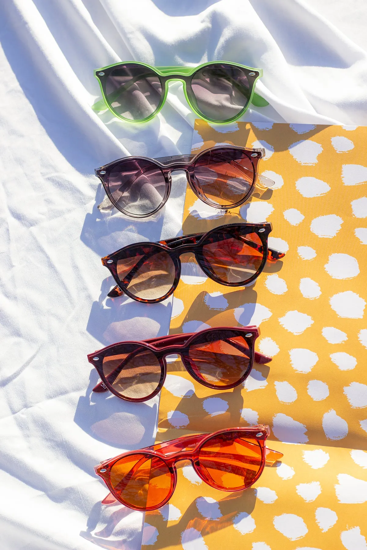 Front Lens Rounded Classic Pin Sunglasses