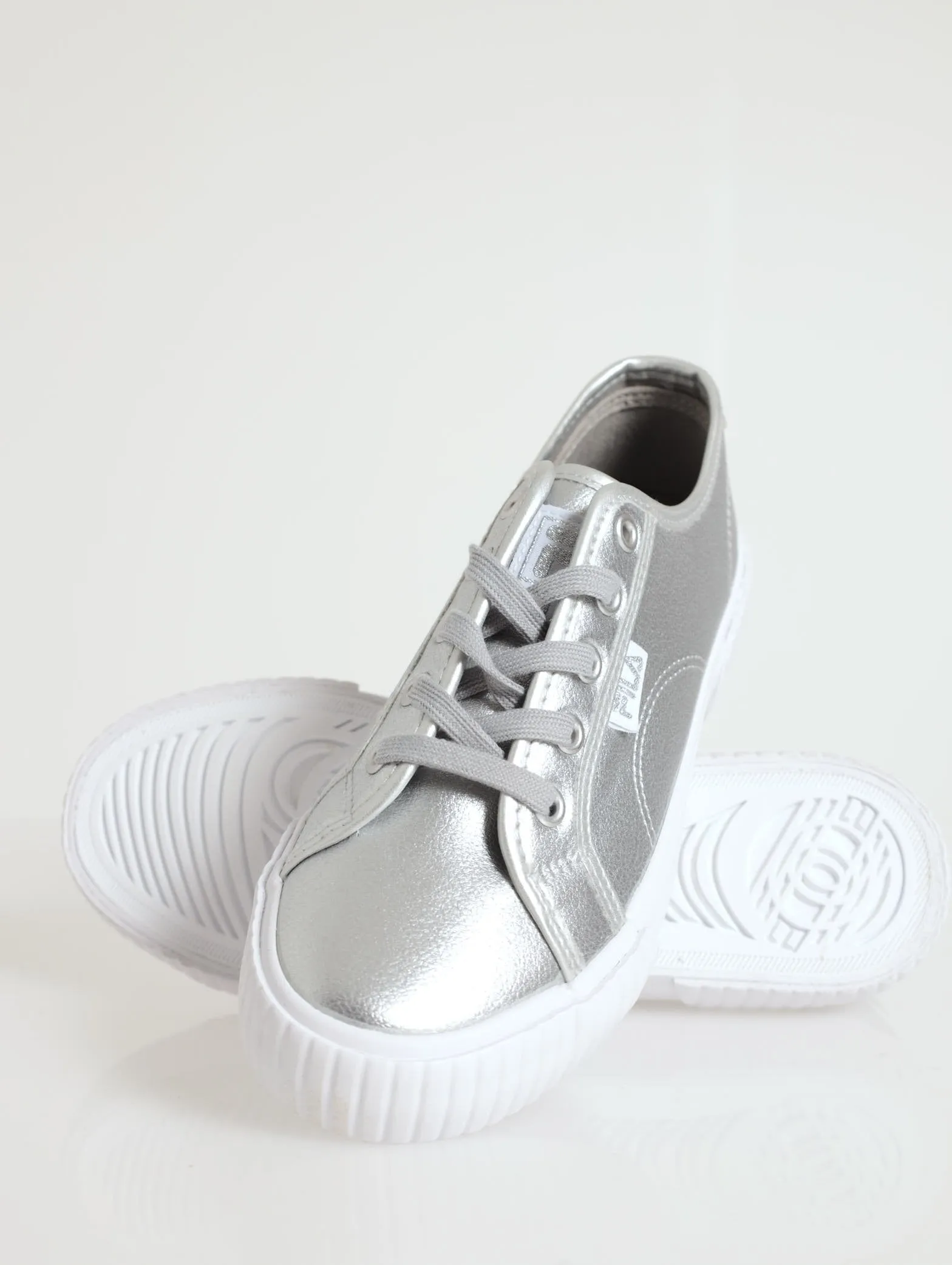Ladies Alessia Basic Lace-Up Low Cut Sneaker - Silver