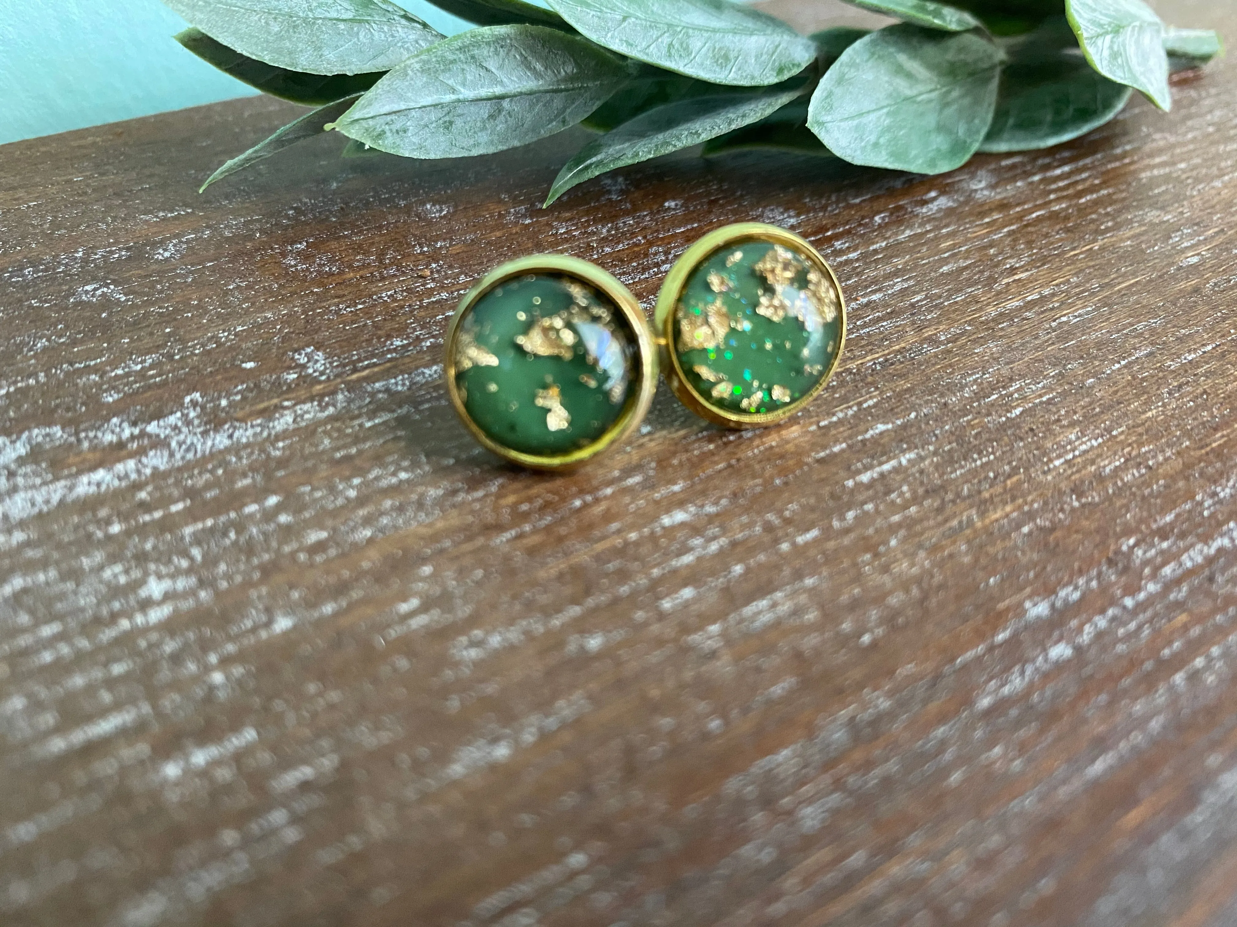 MULTIPLE COLORS: Gold-Flecked Stud Earrings