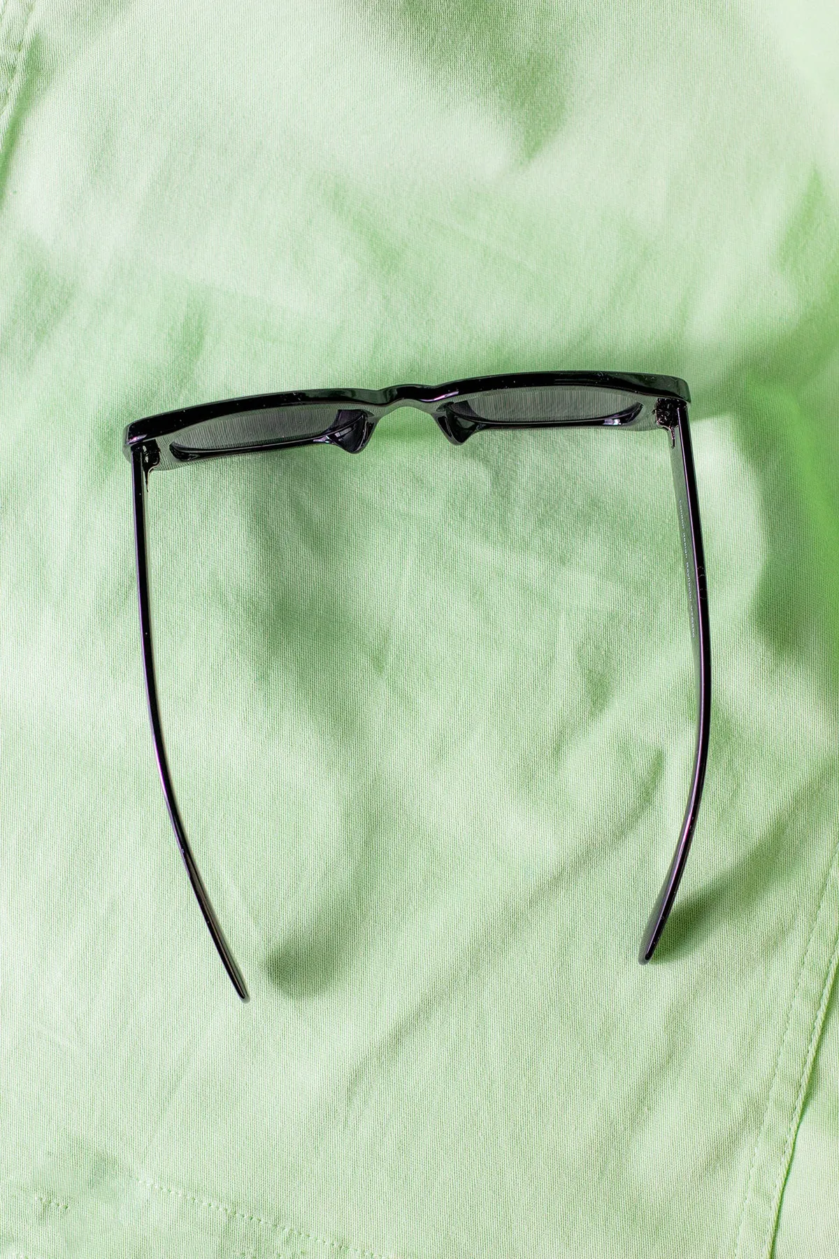 Rounded Rectangle 90s Look Sunglasses