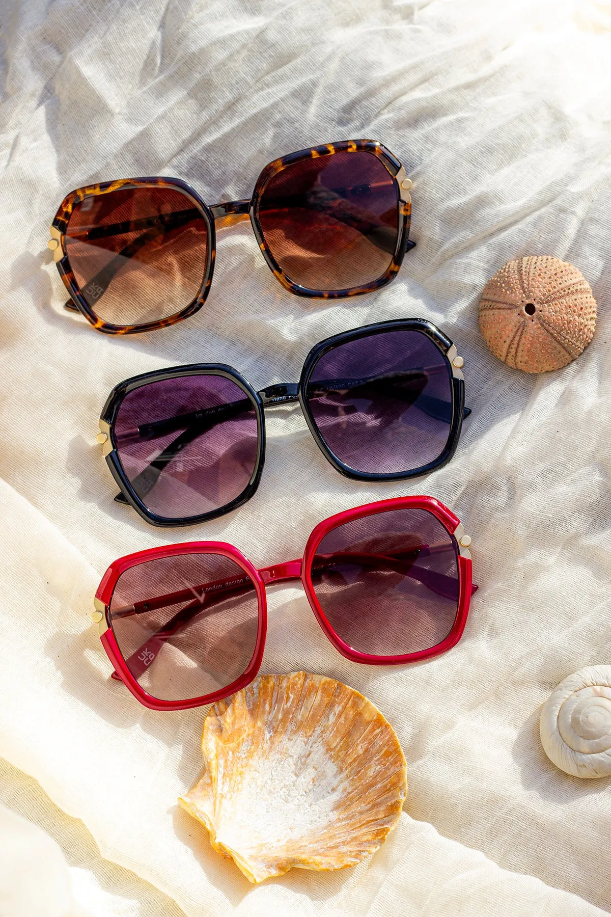 Rounded Square Screw Detail Side Arm Sunglasses