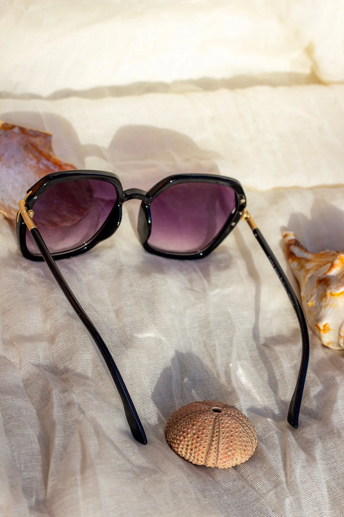 Rounded Square Screw Detail Side Arm Sunglasses