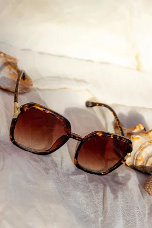 Rounded Square Screw Detail Side Arm Sunglasses