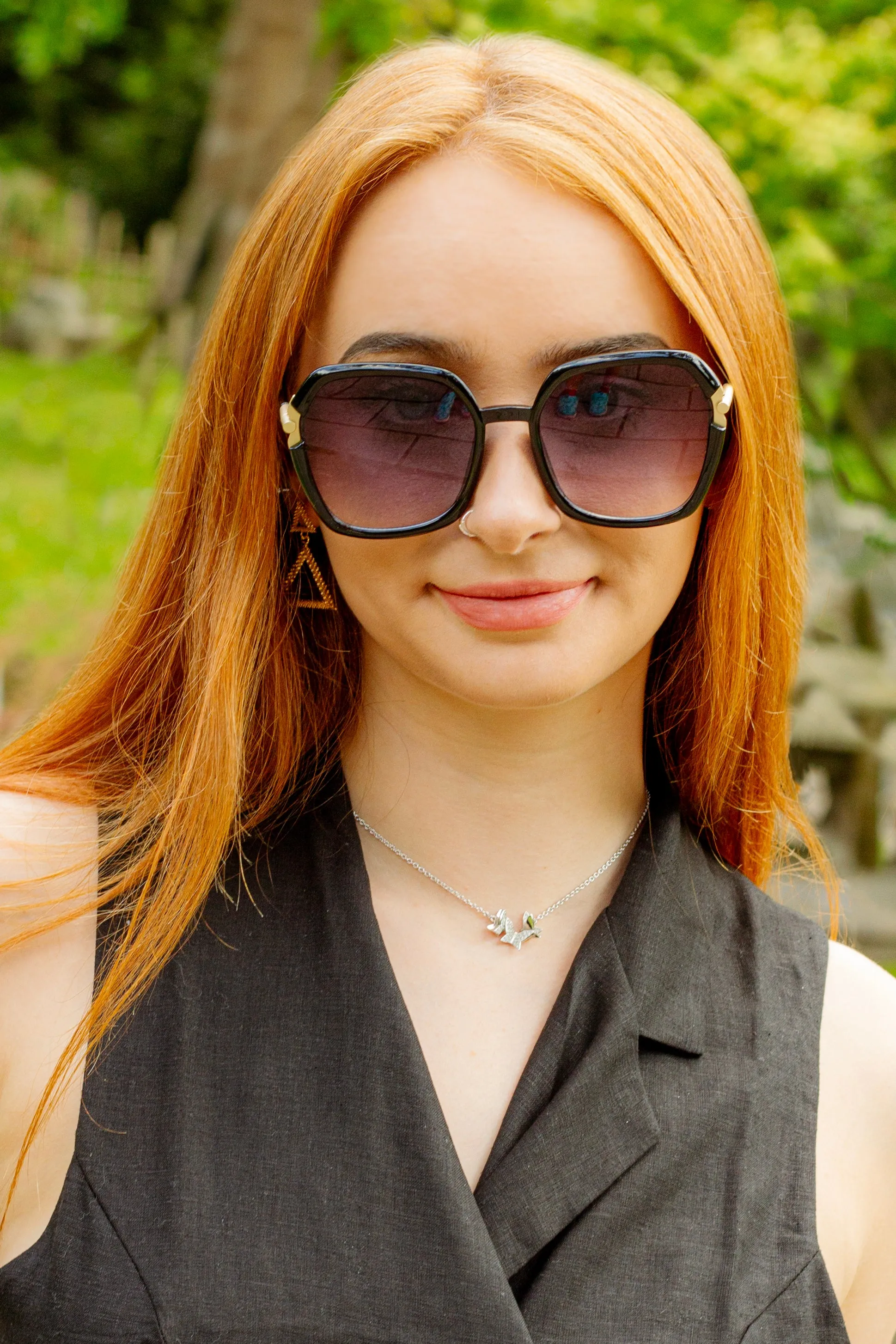 Rounded Square Screw Detail Side Arm Sunglasses