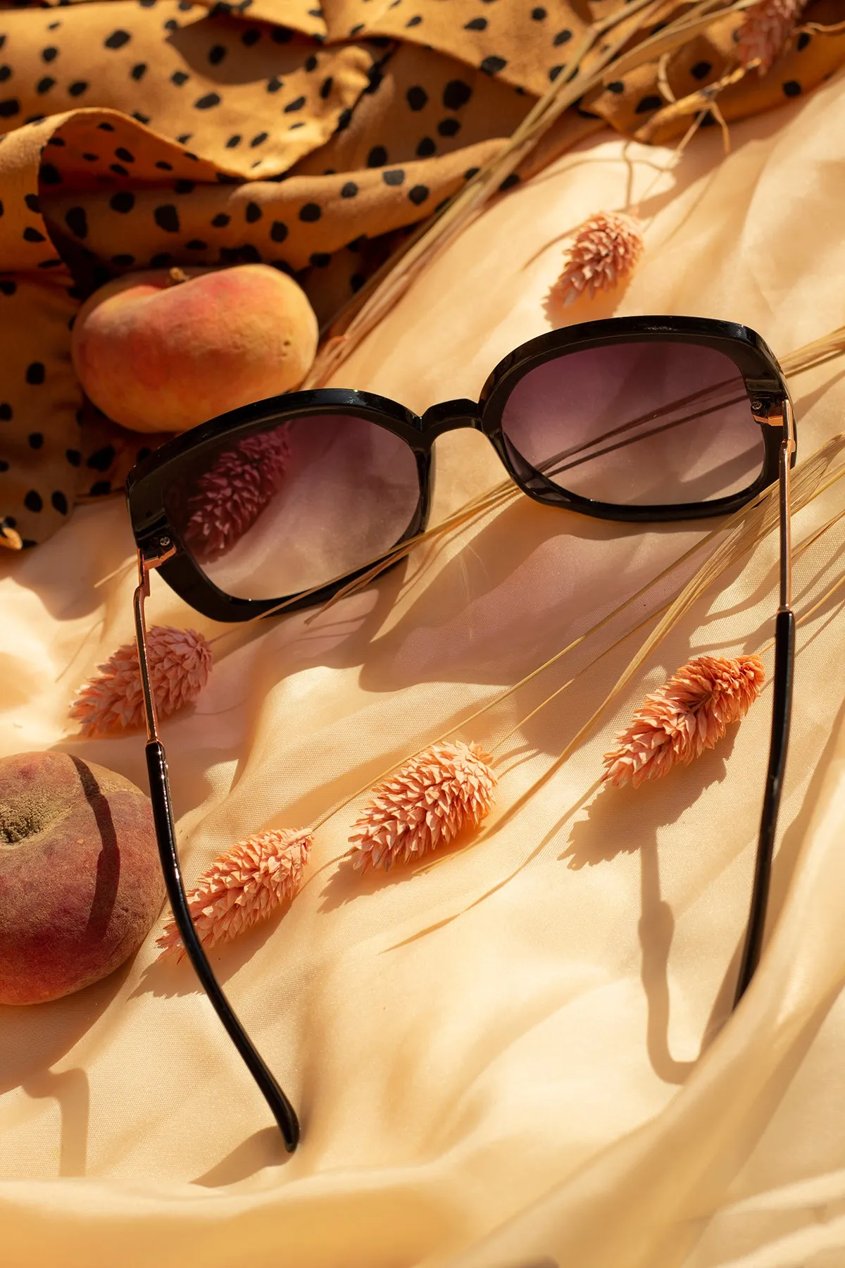 Rounded Square Sunglasses