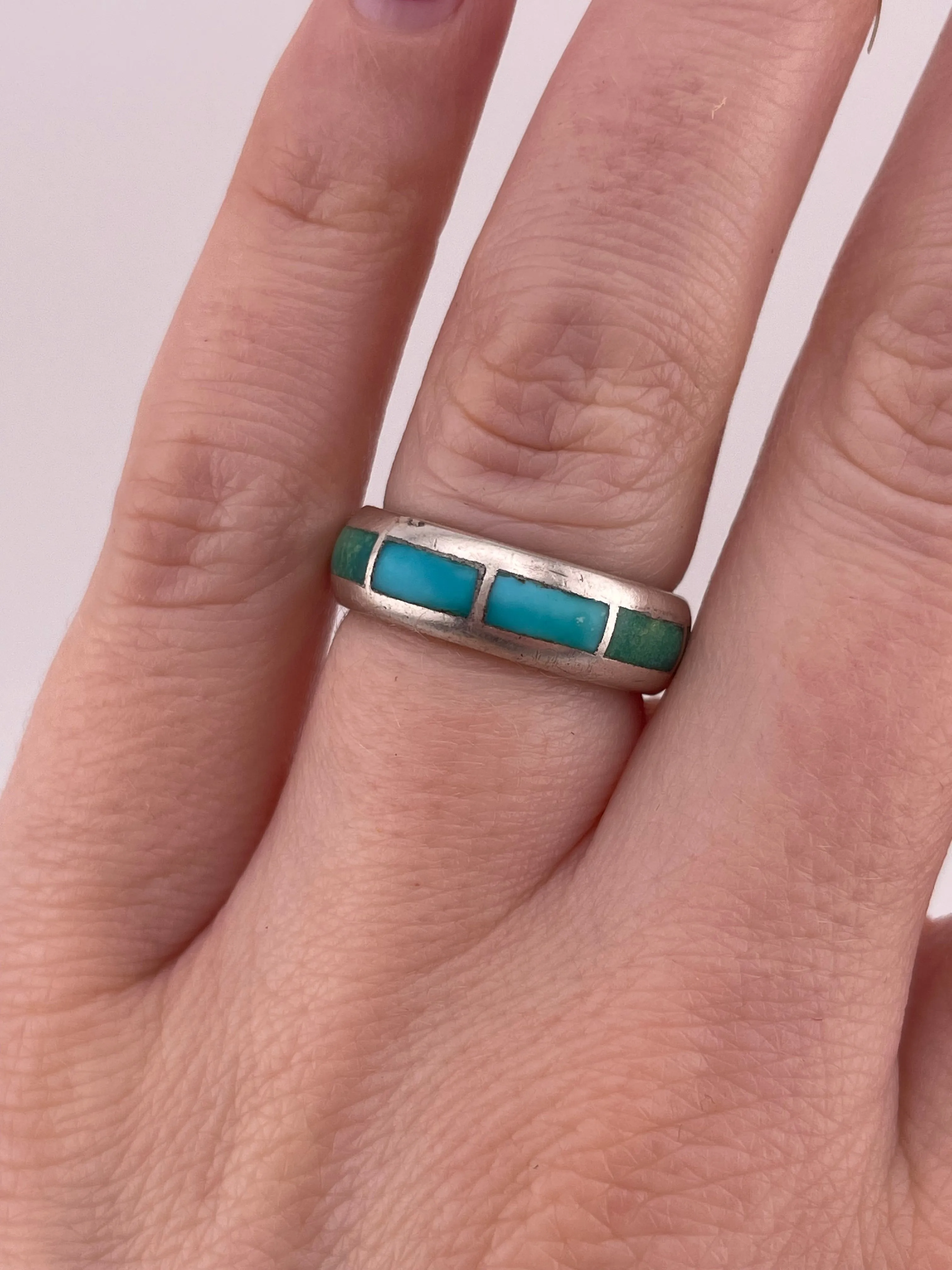 size 5.75 sterling silver turquoise inlay rounded band ring