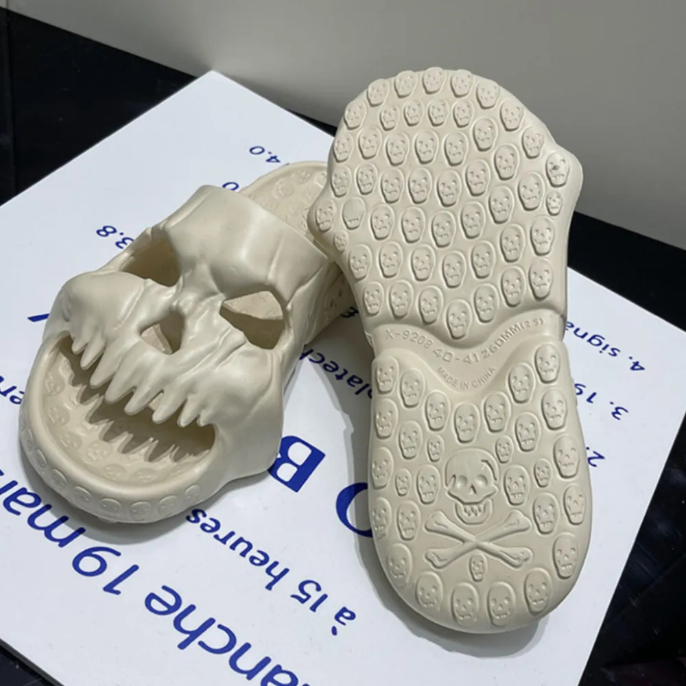 “Skull”Slipper