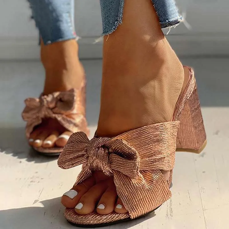 Solid Pointed Toe Chunky Heeled Sandals