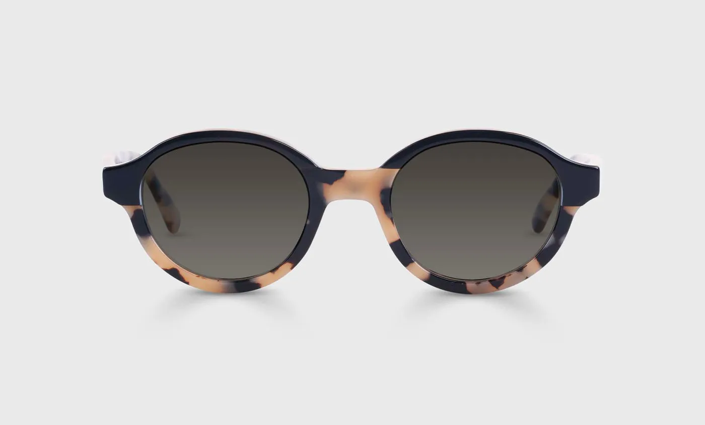 Well-Rounded Color 00 - Black and Vanilla Tortoise-Layered Front and Temples