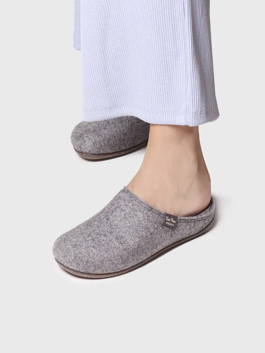 Women's clog-style slipper made from recycled felt in Grey - MONA-FR